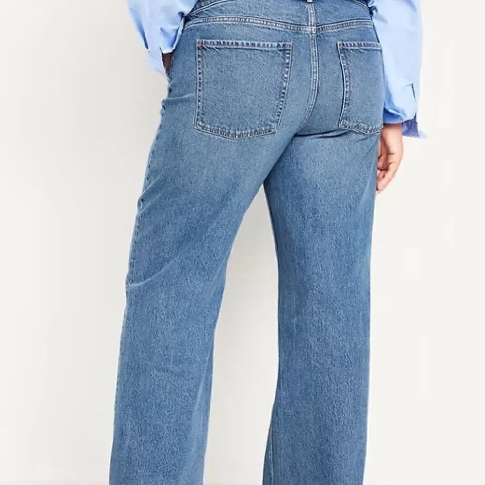 NWT Old Navy Mid Rise Wide Leg Jeans Plus Size 26